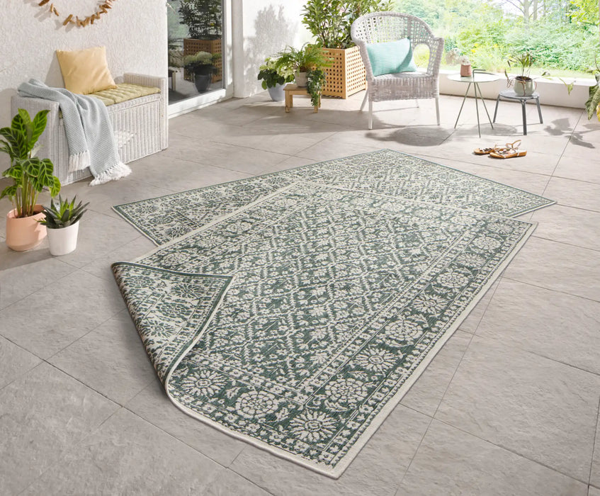 NorthRugs twin 103115 green cream Green, Cream Living Room Rug.
