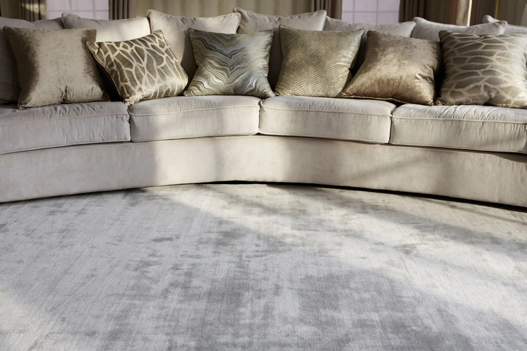 Asiatic chrome silver Grey Living Room Rug.