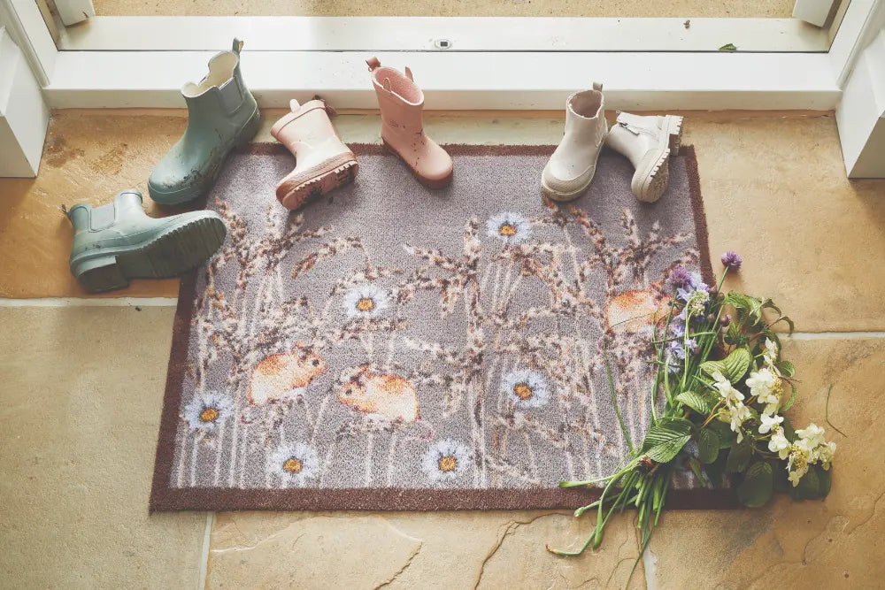 Patterned Hug Rug Country Field Mice 1
