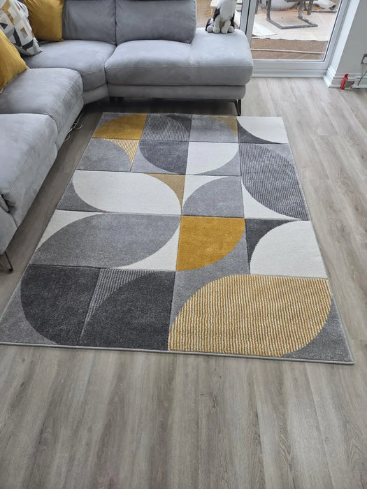 Photo By Heather R. |