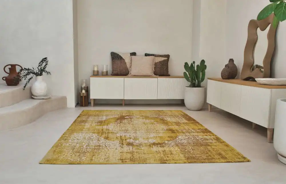 Louis de Poortere kirman 9377 kirmman sunwax Yellow Living Room Rug.