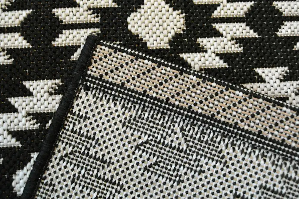 Homemaker county indoor outdoor geneva black Black Outdoor  Geometric Rug.