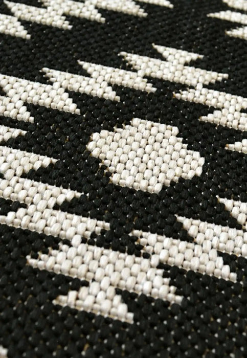 Homemaker county indoor outdoor geneva black Black Outdoor  Geometric Rug.