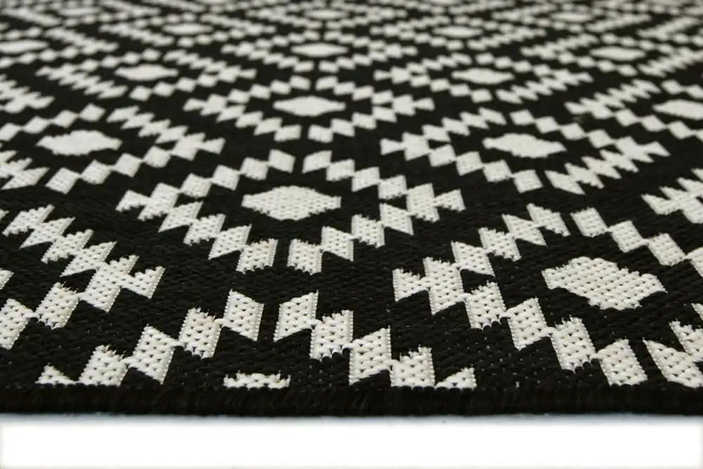 Homemaker county indoor outdoor geneva black Black Outdoor  Geometric Rug.