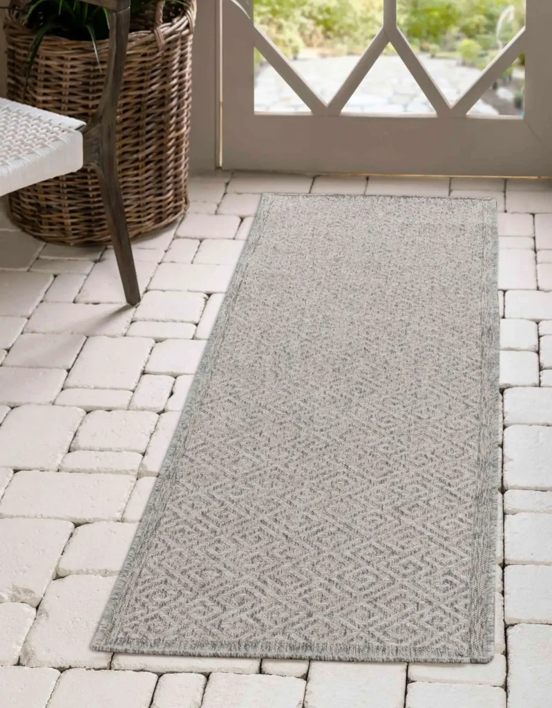 The Harper Outdoor Greek Key Silver rug