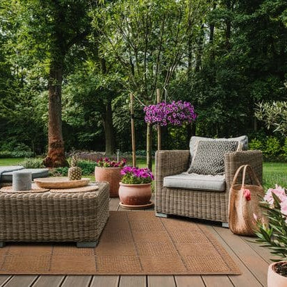 The 5 Main Benefits of Outdoor Garden Rugs