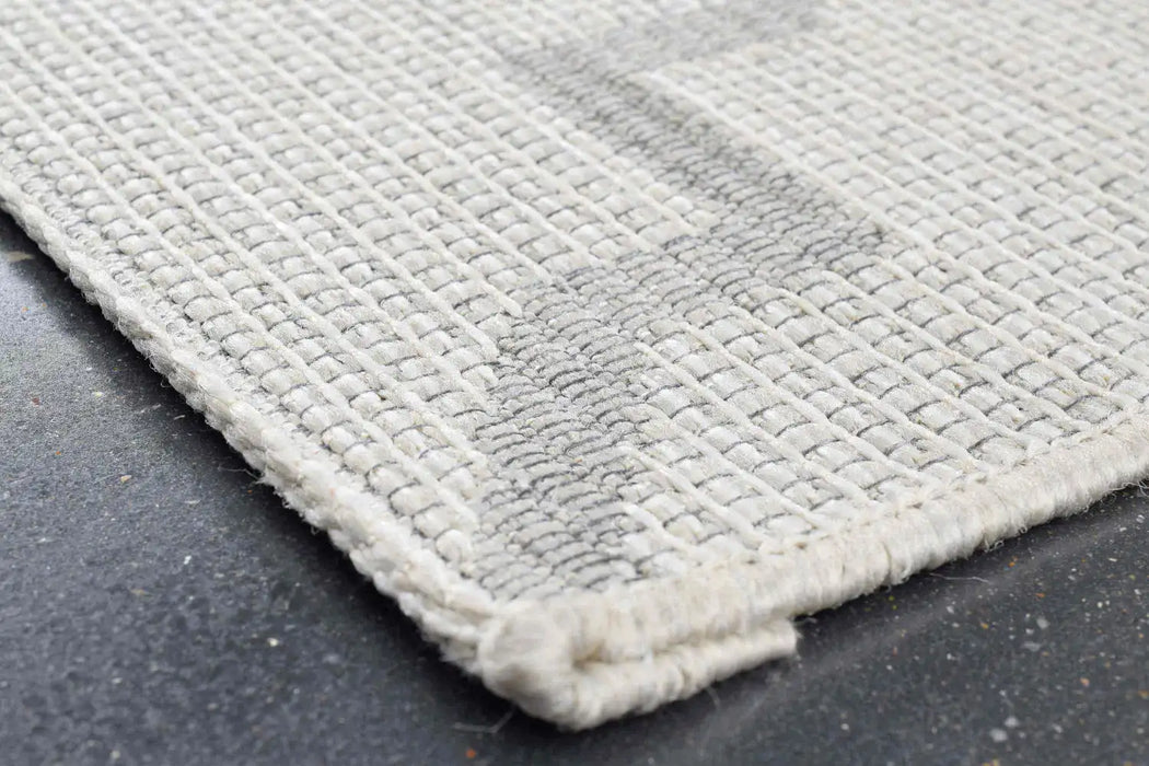 Mastercraft newquay 96003 2001 Grey Living Room Geometric Rug.