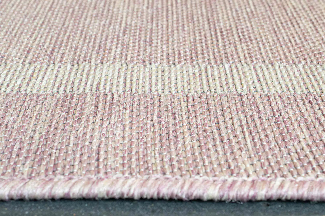 Mastercraft newquay 96027 8016 Pink Living Room Geometric Rug.