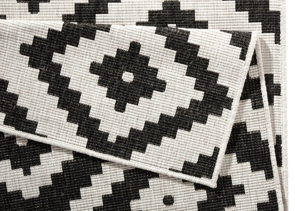 NorthRugs twin 103129 black cream Black, Cream Living Room  Rug.