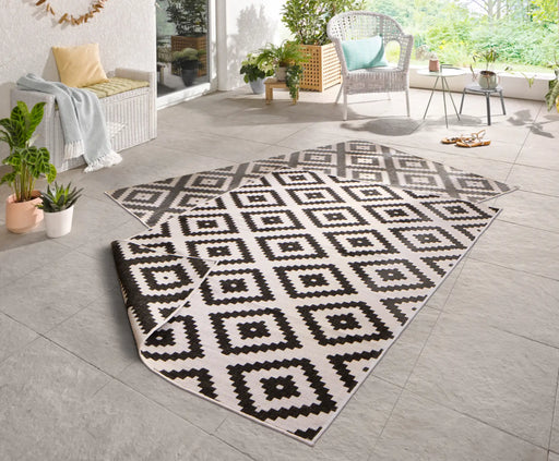NorthRugs twin 103129 black cream Black, Cream Living Room  Rug.
