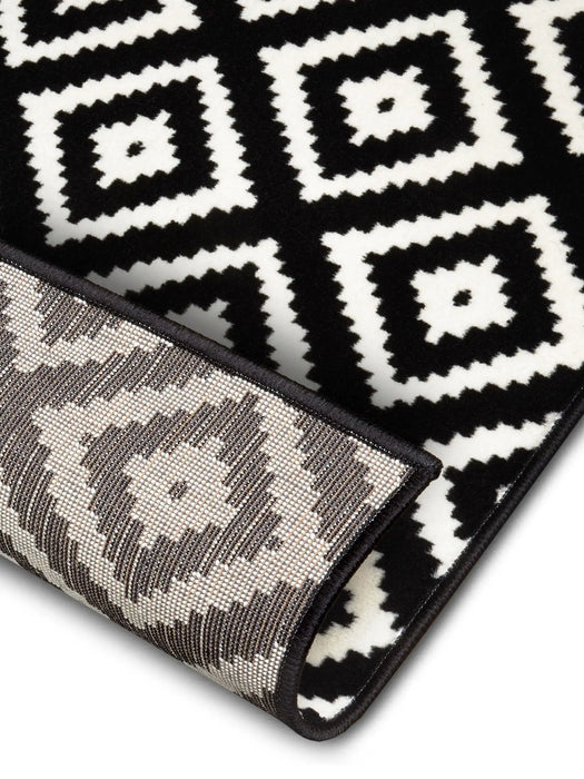 Hanse Home hamla diamond black cream Black Living Room Geometric Rug.