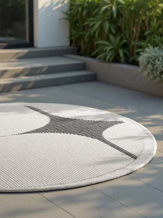 Duet 106244 Black White Indoor / Outdoor Reversible