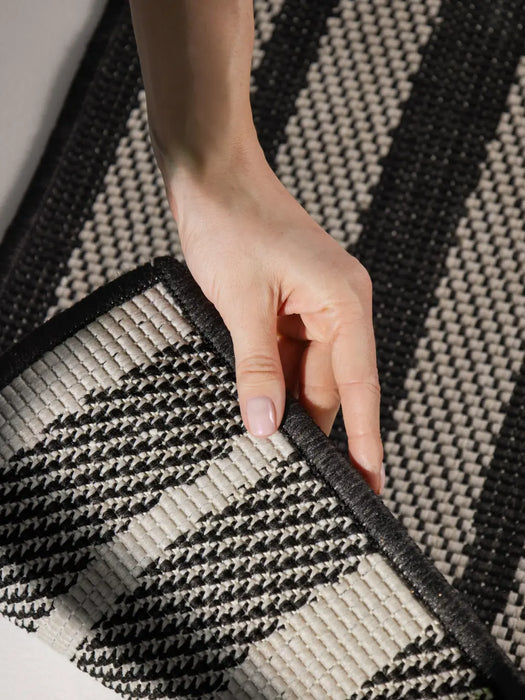 Ted Baker Haringey Black White Indoor Outdoor 106381