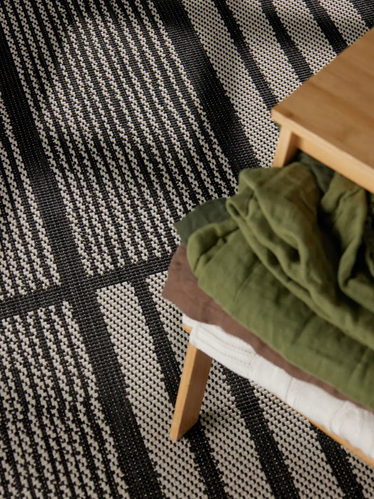 Ted Baker Haringey Black White Indoor Outdoor 106381