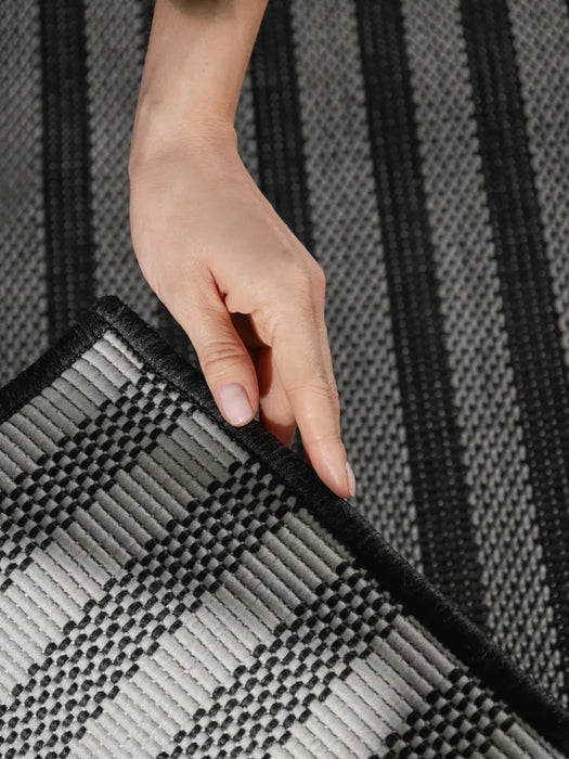 Ted Baker Haringey Black White Indoor Outdoor 106397