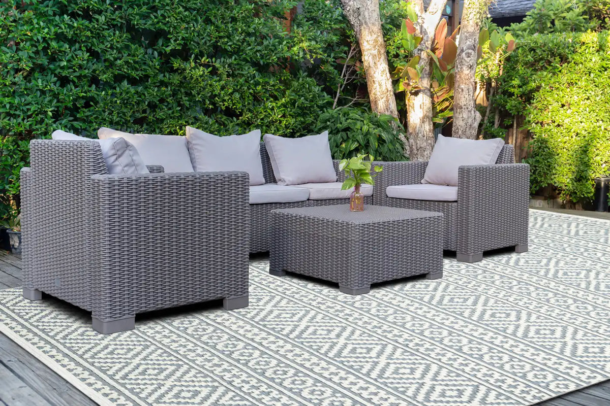 JAZZ Indoor / Outdoor JAZ02 Blue Blue Rug — RugsDirect Online