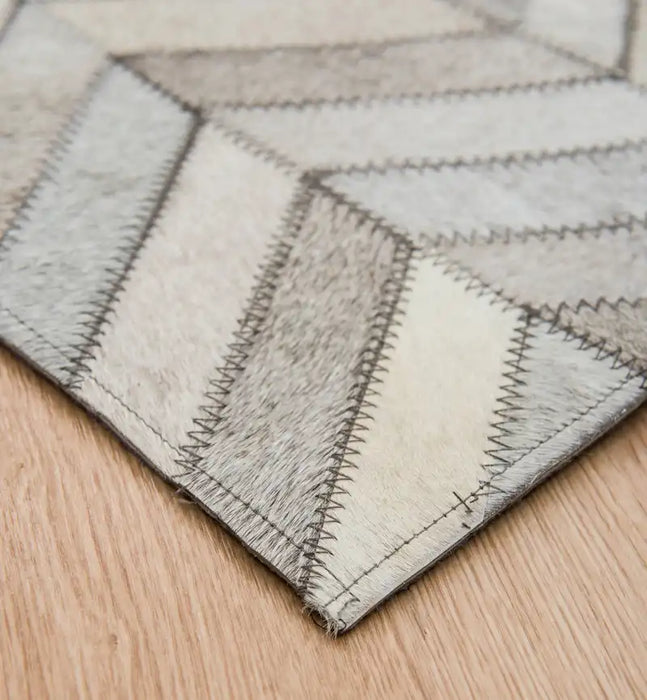 Asiatic gaucho chevron Grey  Geometric Rug.