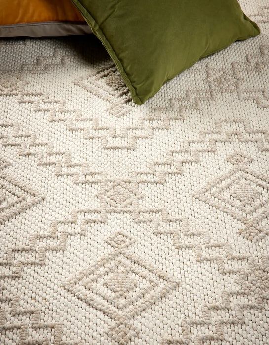 Atlas indoor / Outdoor Cream Diamond