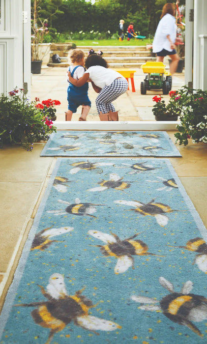 Patterned Hug Rug Bee 3