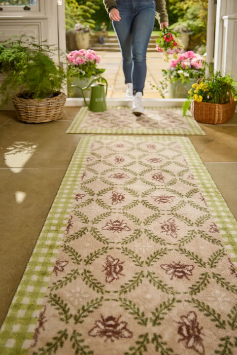 Patterned Hug Rug Beehive Runner