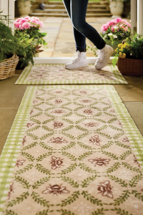 Patterned Hug Rug Beehive