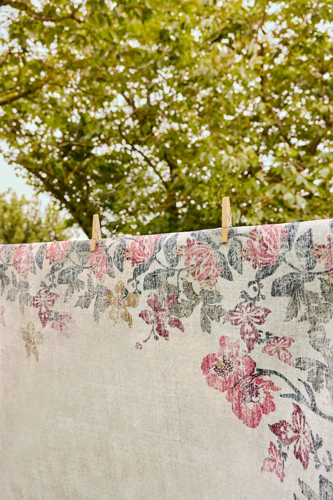 Hug Rug Eco-Washable Botanical Border