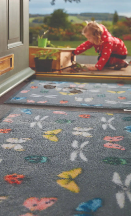 Patterned Hug Rug Bugs & Butterflies