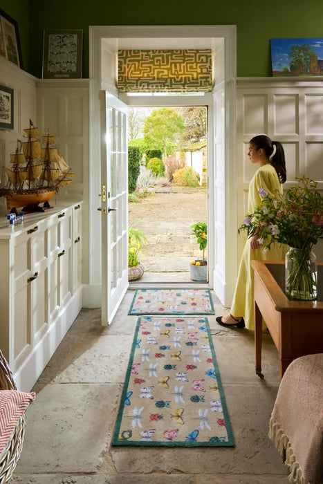 Hug Rug Washable Bugs & Butterflies Beige Multi