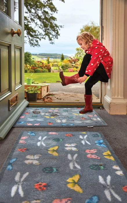 Patterned Hug Rug Bugs & Butterflies