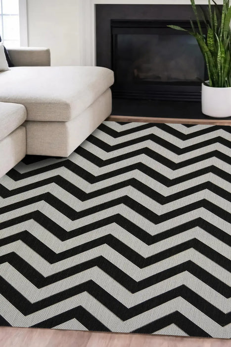 COUNTY CHEVRON BLACK