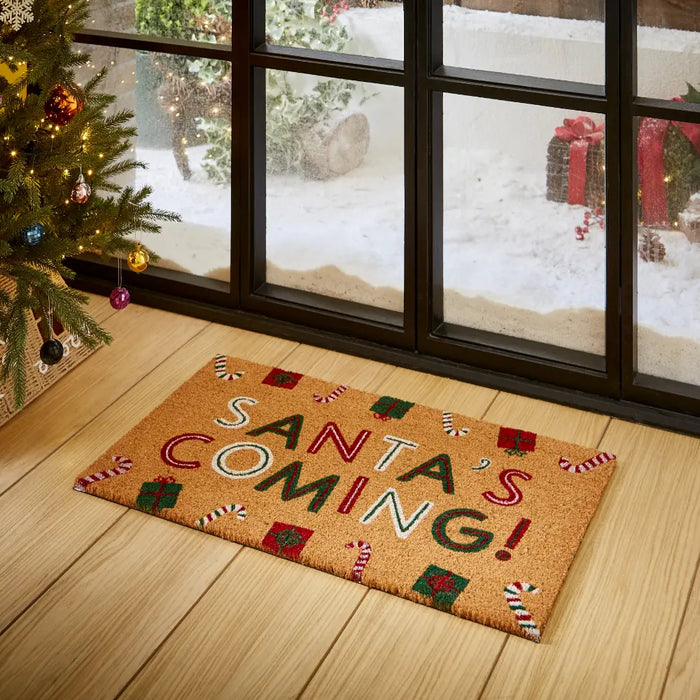 Christmas Coir Santas Coming Green/Red