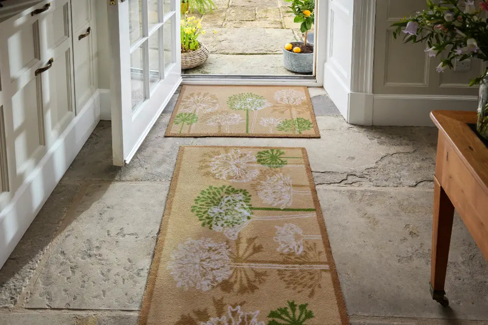 Hug Rug Washable Dandelions Multi