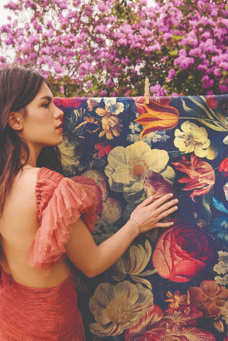 Hug Rug Eco-Washable Dark Florals