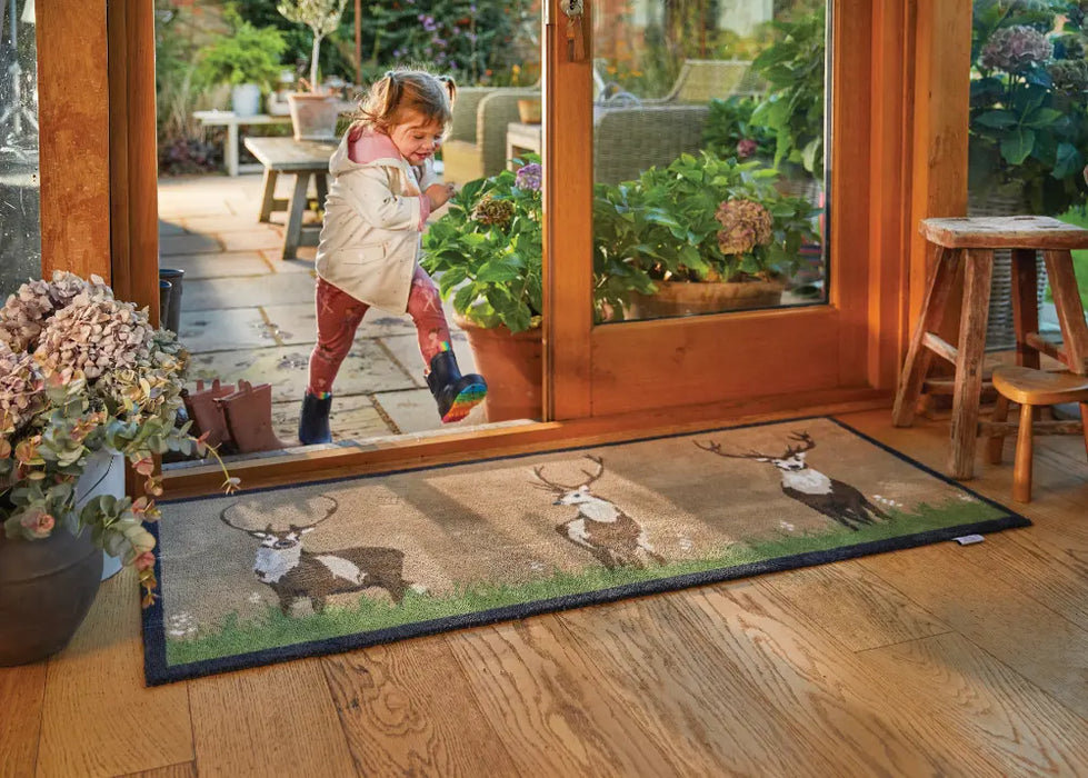 Patterned Hug Rug Deer 1