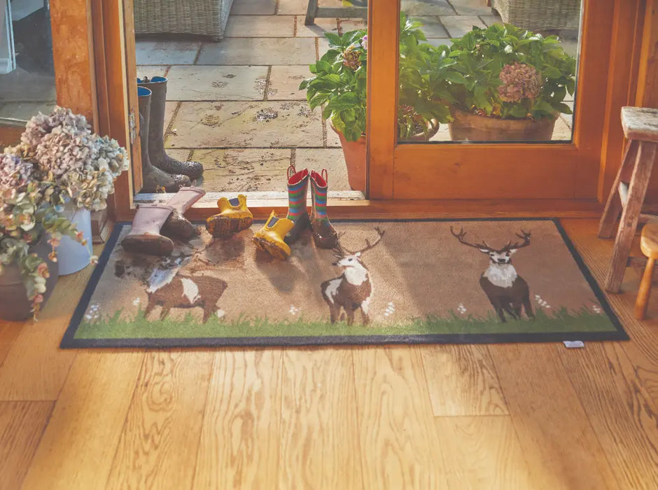 Patterned Hug Rug Deer 1
