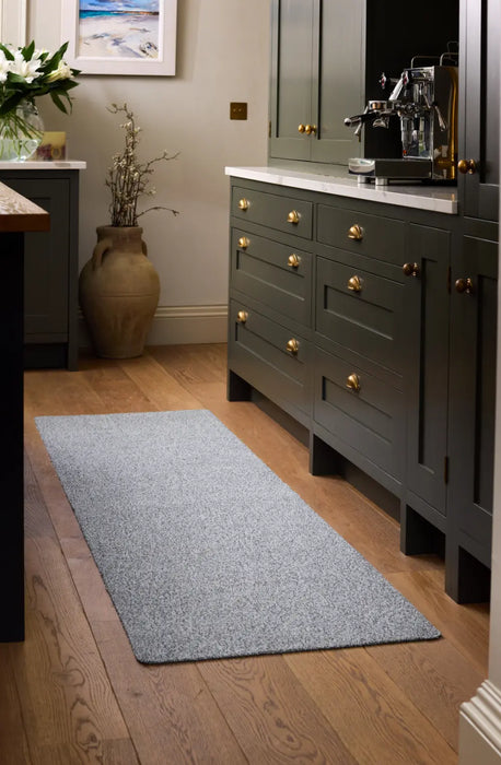 Soft Silver Plain Fleck Silver