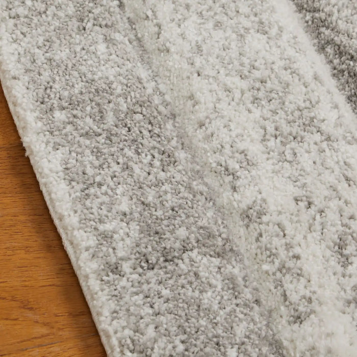 Oriental Weavers gio 8022 w Grey Living Room Geometric Rug.