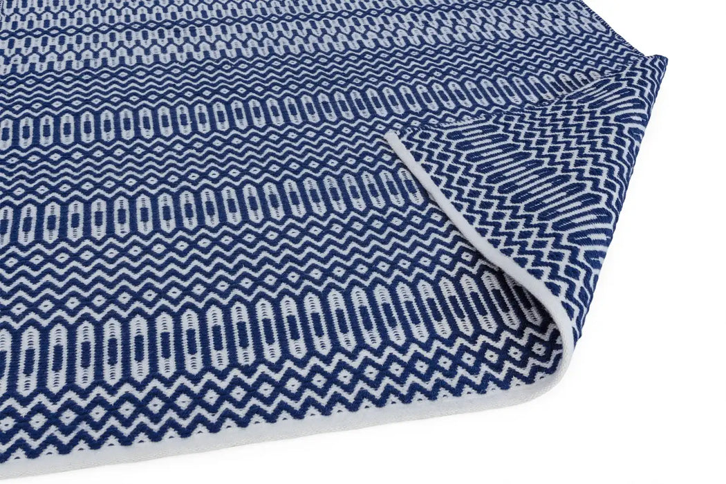 Asiatic halsey blue Blue Living Room Geometric Rug.