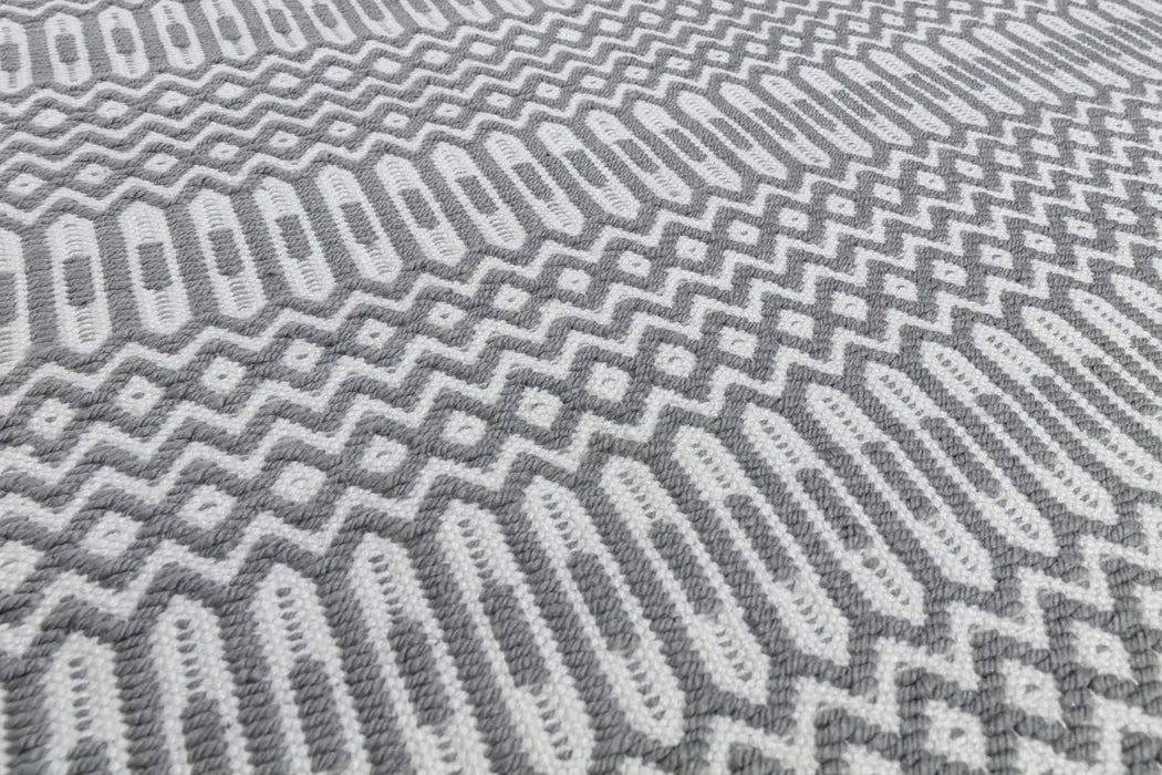 Asiatic halsey grey Grey Living Room Geometric Rug.