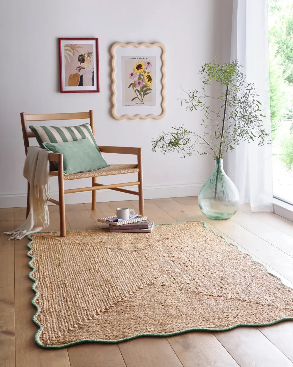 Jute Scalloped Edge