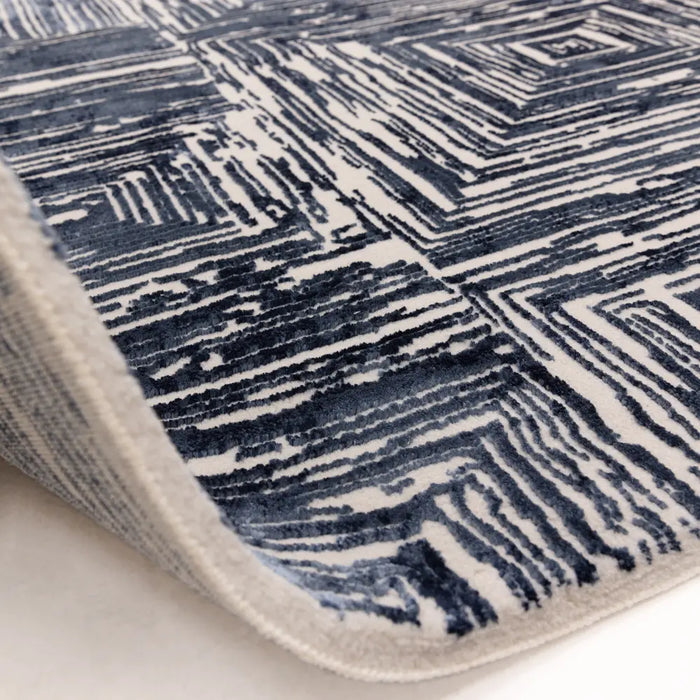 Kuza Portrait Navy Blue