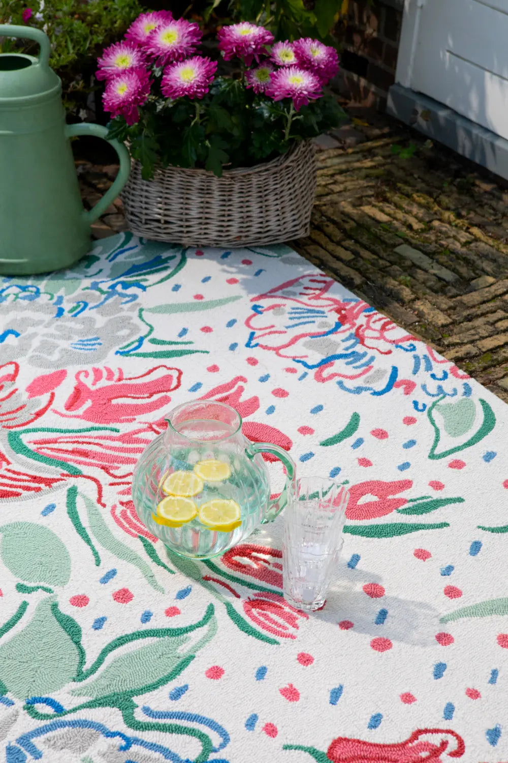 Poppy Kitchen Rug Lilith LA Poppy Red outdoor Multicoloured Rug — RugsDirect Online