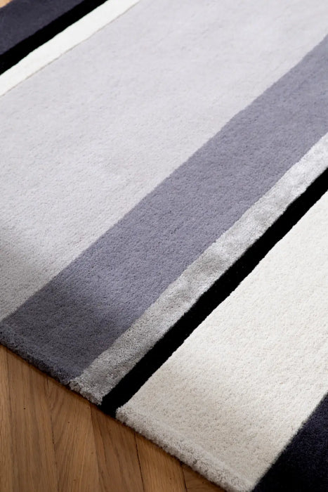 Sale LA Eaton Charcoal 081004