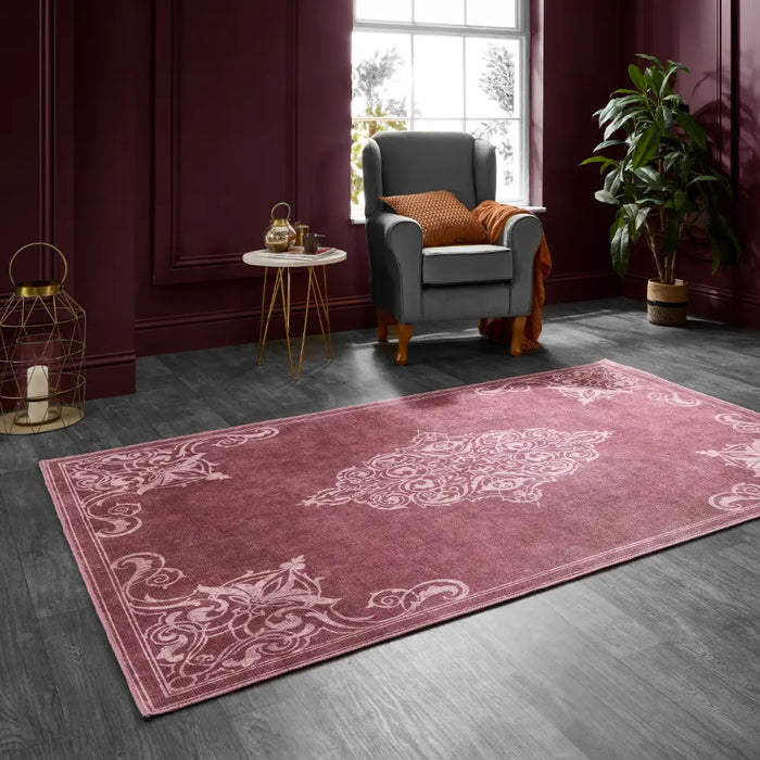 Laurence Llewelyn-Bowen Sarabande  Red