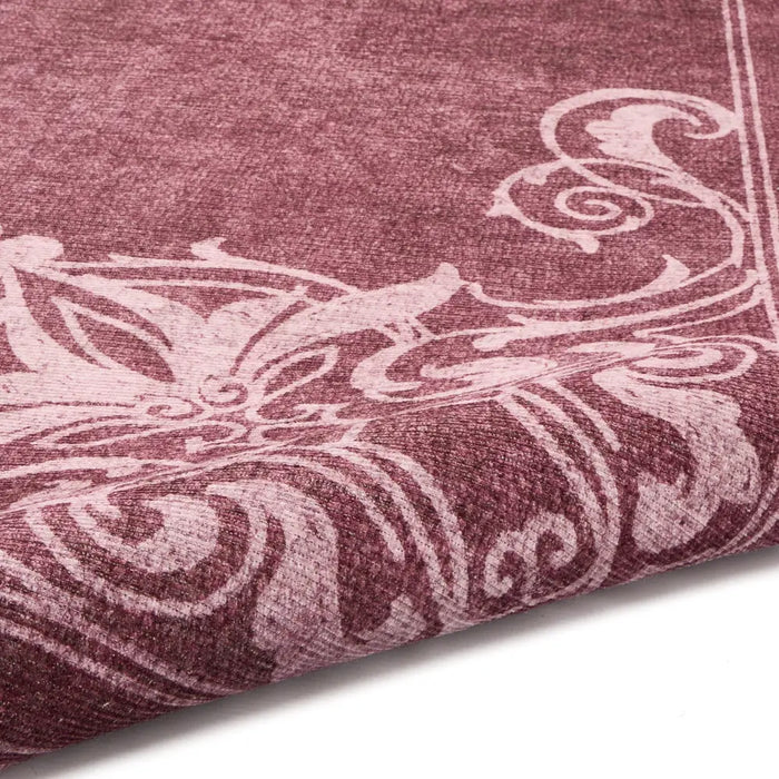 Laurence Llewelyn-Bowen Sarabande  Red