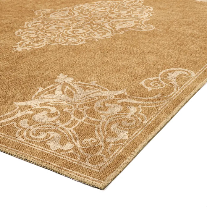 Laurence Llewelyn-Bowen Sarabande  Gold