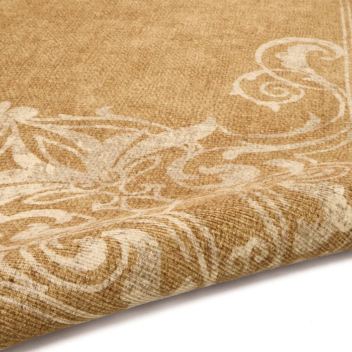 Laurence Llewelyn-Bowen Sarabande  Gold