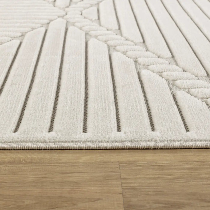 Mitsuko In- & Outdoor 3D High & Low Pile Textured White Rug