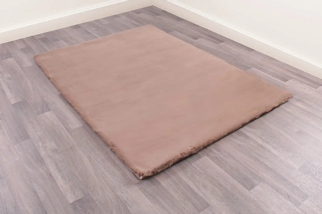 HMC luxe faux fur beige Beige Living Room  Rug.