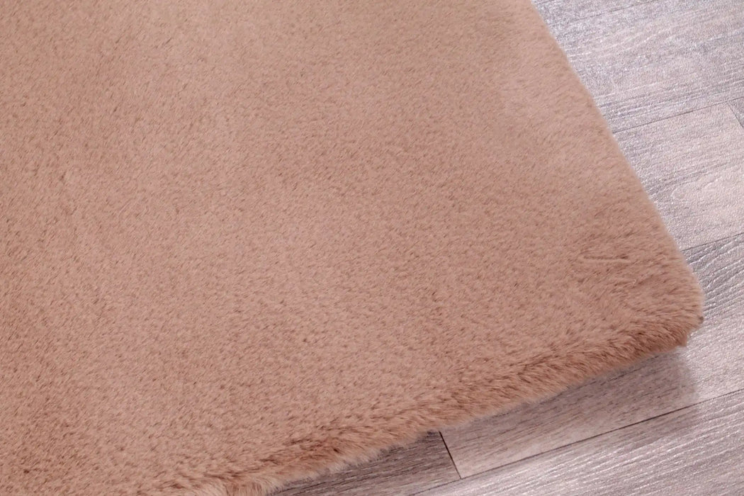 Biege Fur Rug Luxe Faux Fur Beige Beige Rug — RugsDirect Online